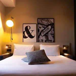 Otel Mercure Tour Eiffel Pont Mirabeau, Paris